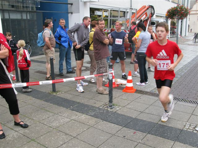 ../Images/BenefizlaufMerseburg2010 (78).jpg